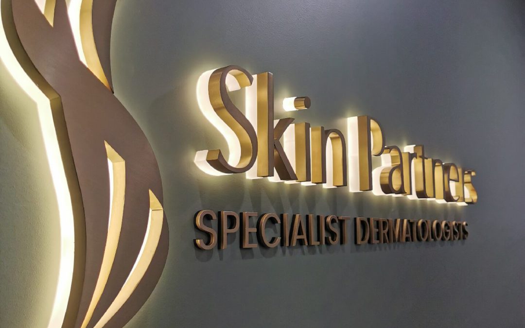 Choosing Between Neon and LED Illuminated Signs: What You Need to Know